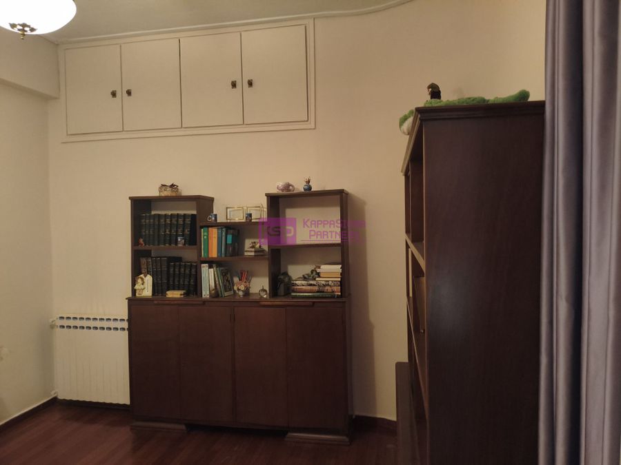 Photo 365378445