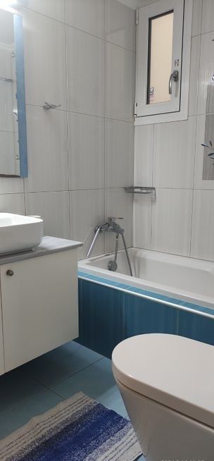 Photo 365688984