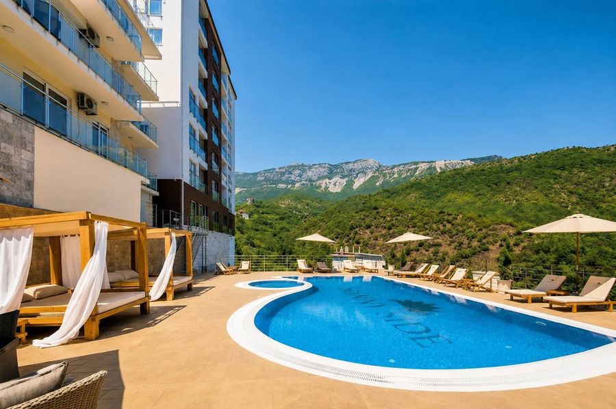 Luxury One Bedroom Apartment, Becici 2