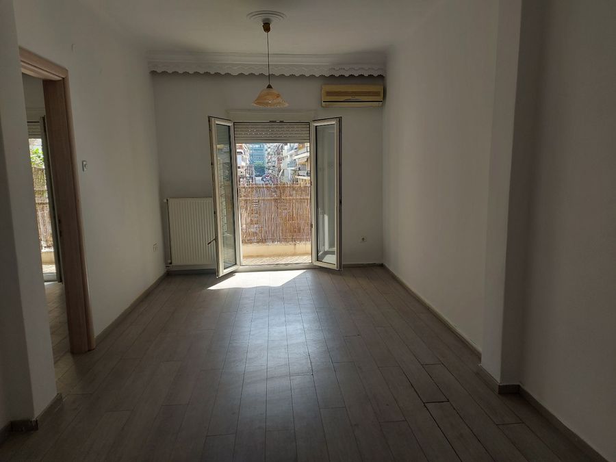 Photo 366862119