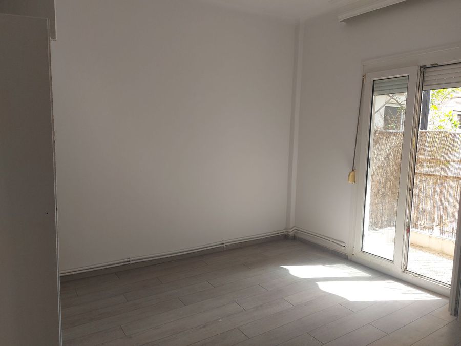 Photo 366863472