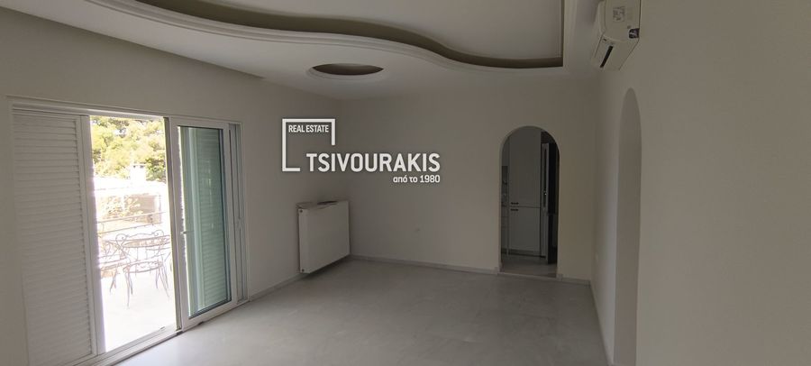 Photo 367148496