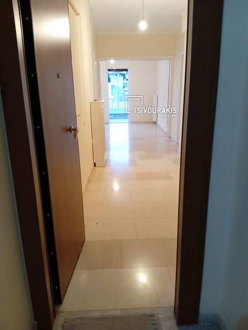 Photo 367150491