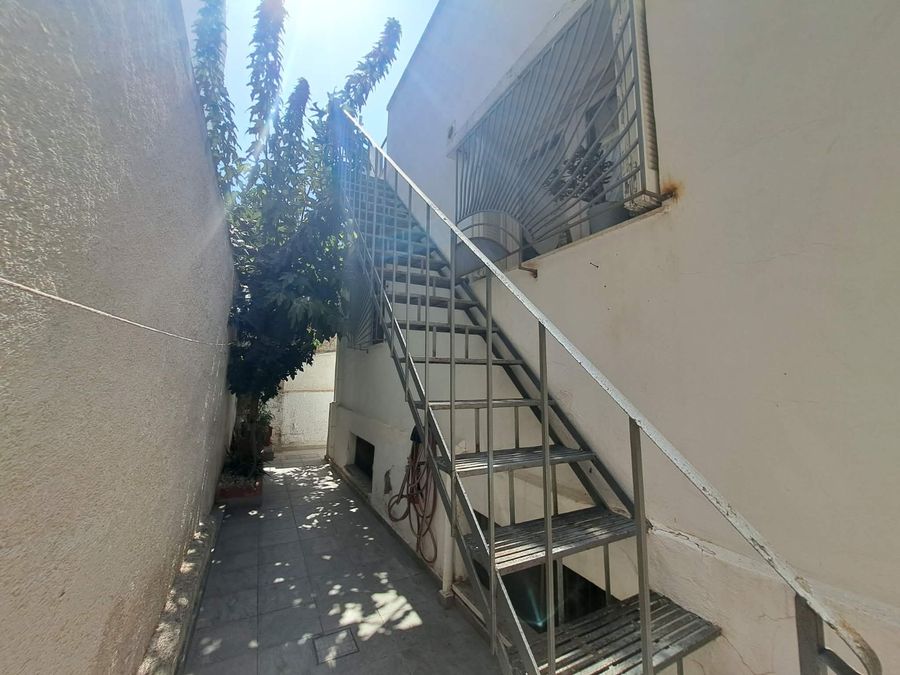 Photo 367567371