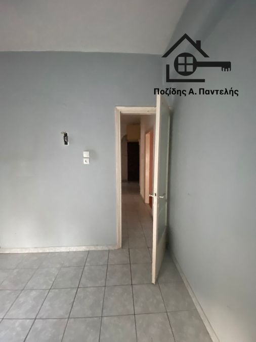 Photo 367593681