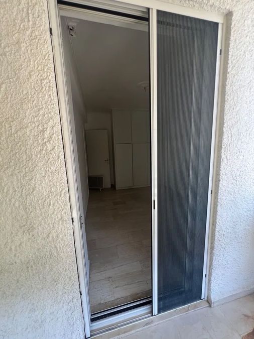 Photo 367670979