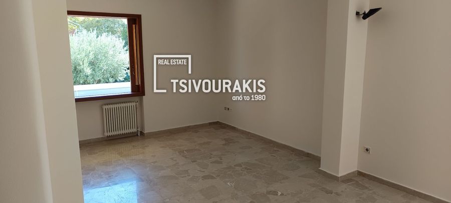 Photo 368686614