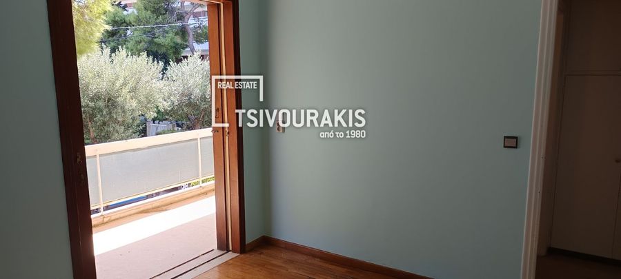 Photo 368686623