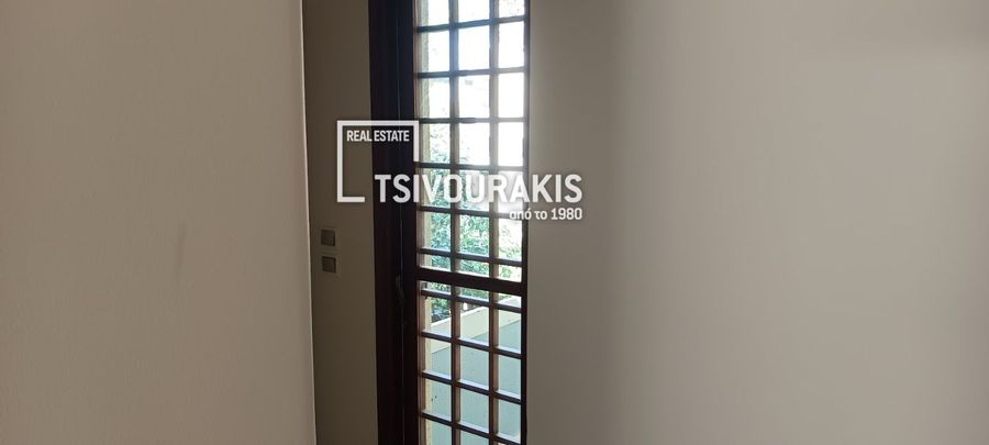 Photo 368686632