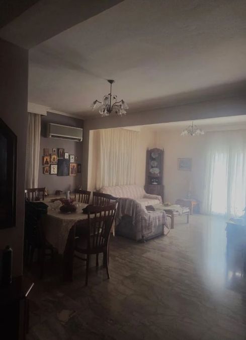 Photo 368749434