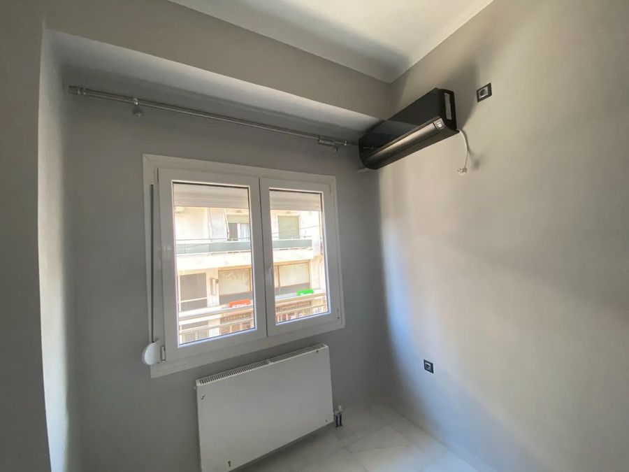 Photo 368758983