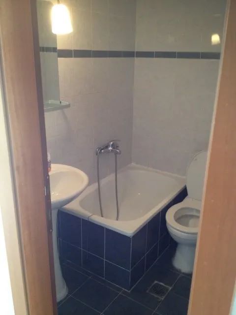 Photo 369032739
