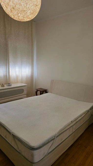Photo 369179067
