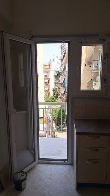 Photo 369179613
