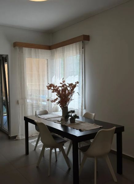 Photo 369273360