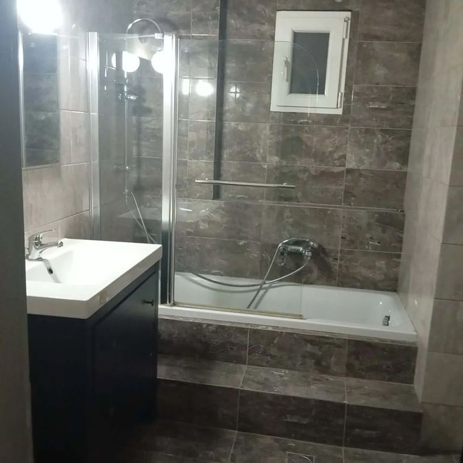 Photo 369320316