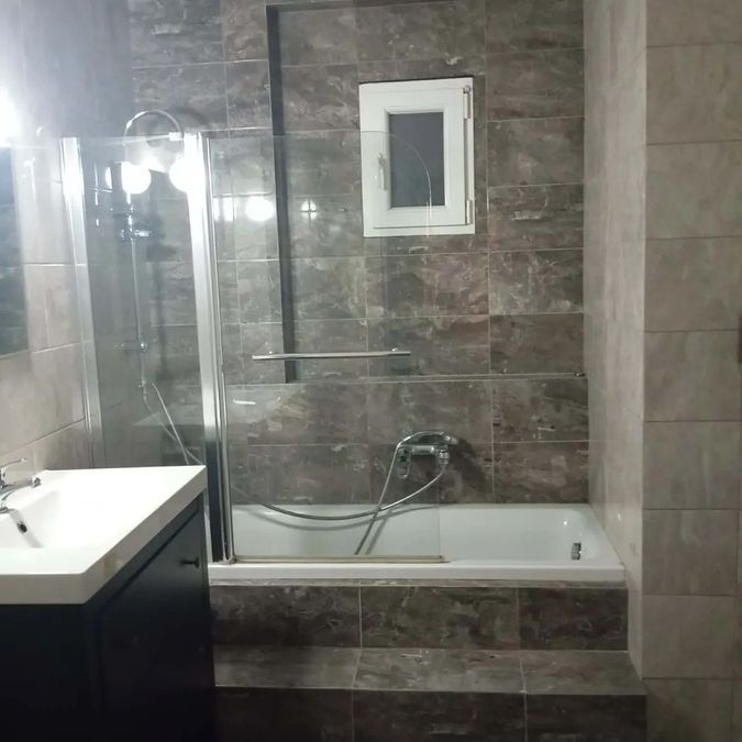 Photo 369320322