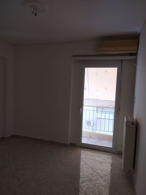 Photo 369325956