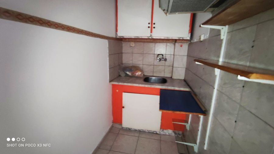 Photo 369602979