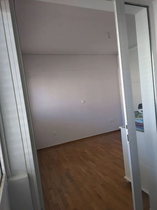 Photo 369696294