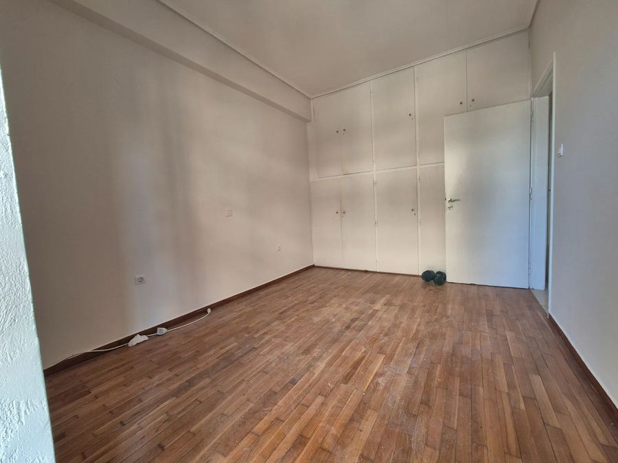 Photo 369696672