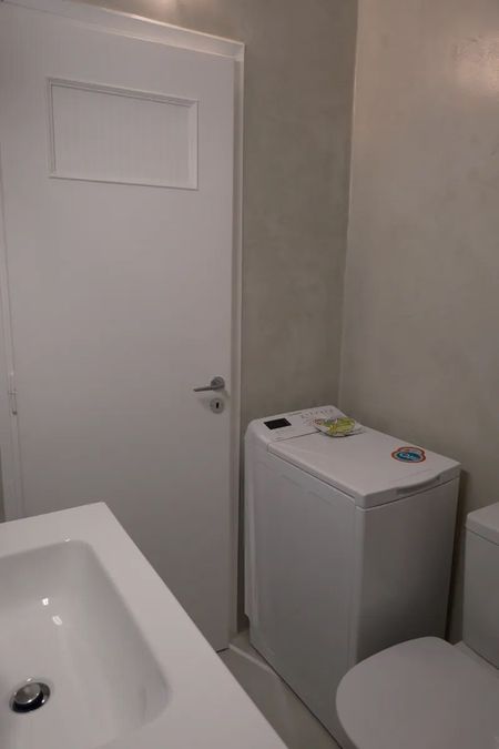 Photo 369706260