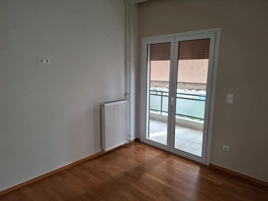 Photo 369986298