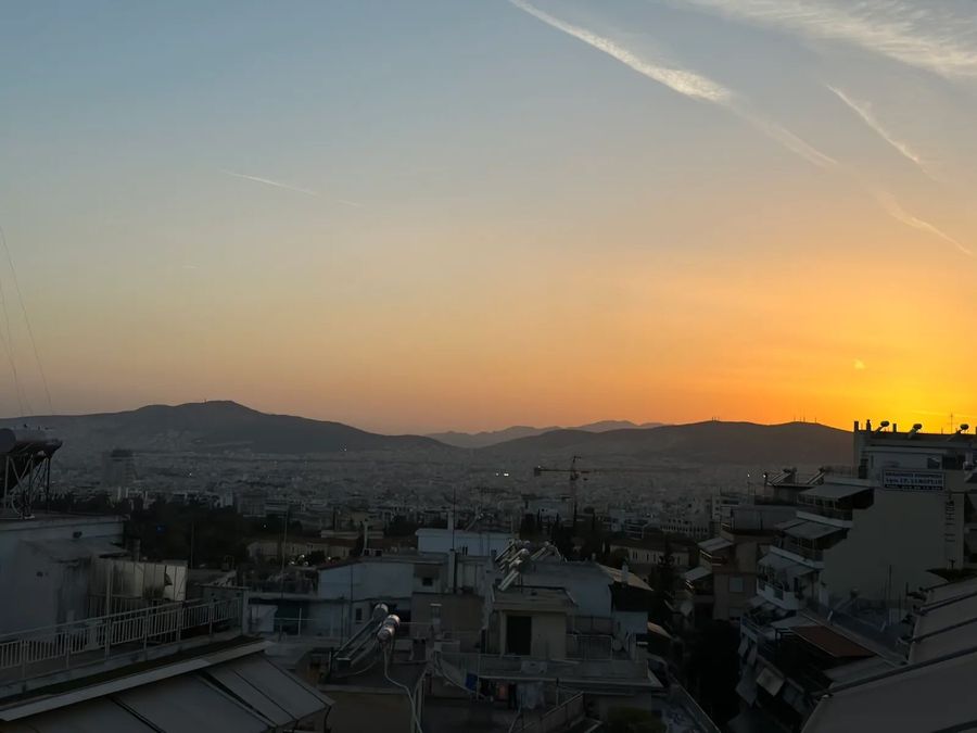Photo 369998376