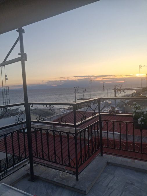 Photo 370540437
