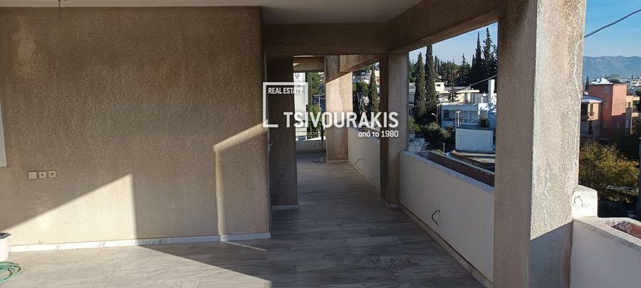 Photo 370635255