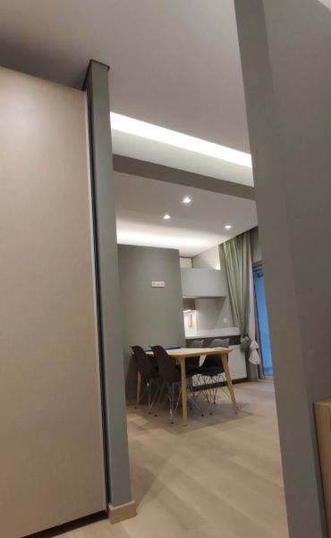 Photo 371304258