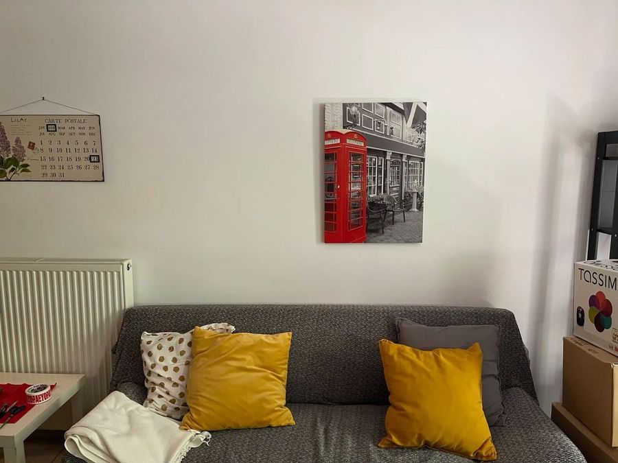 Photo 371672787