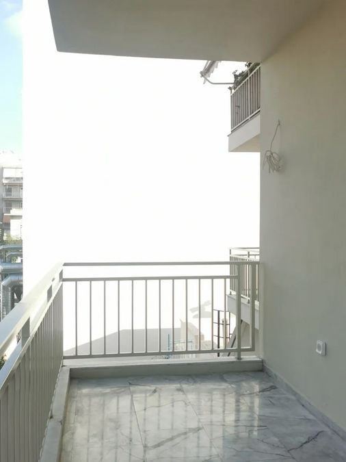 Photo 371673240