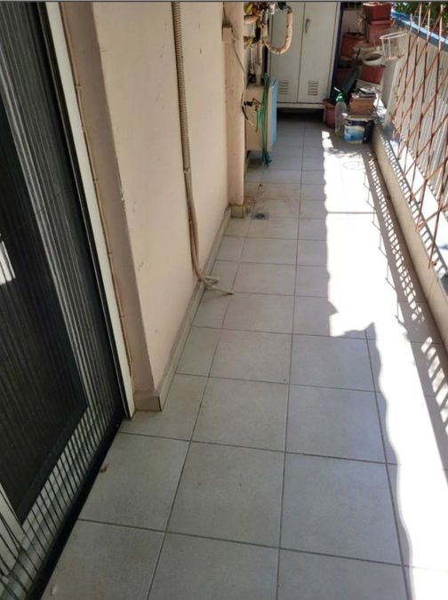Photo 371850741