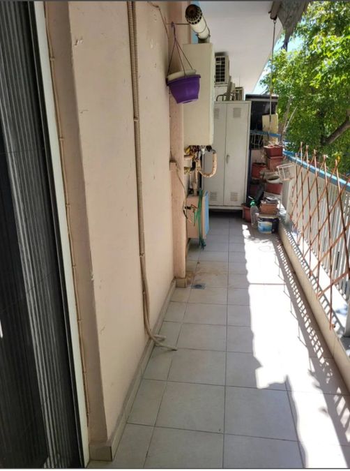 Photo 371850744