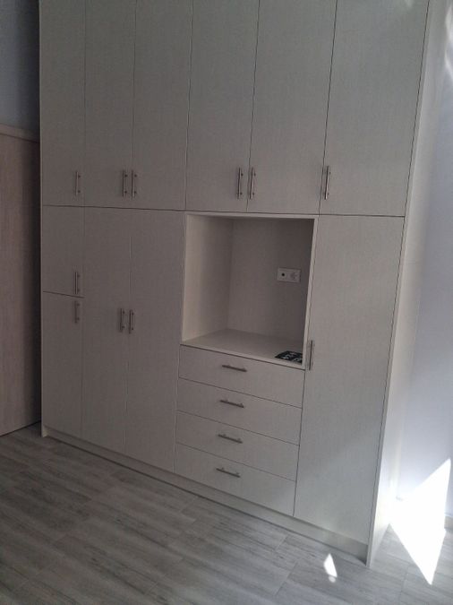 Photo 372003675