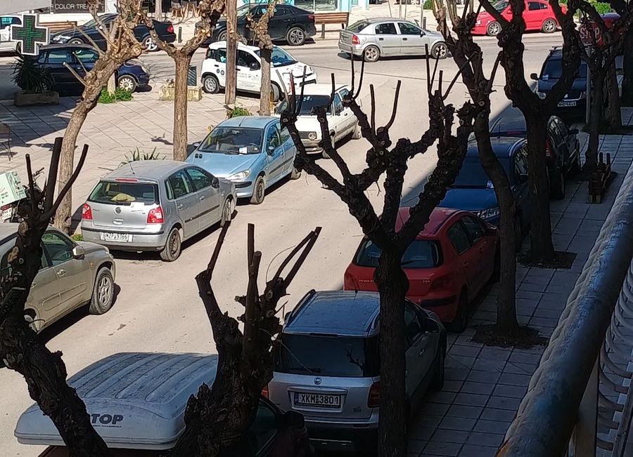 Photo 372112896