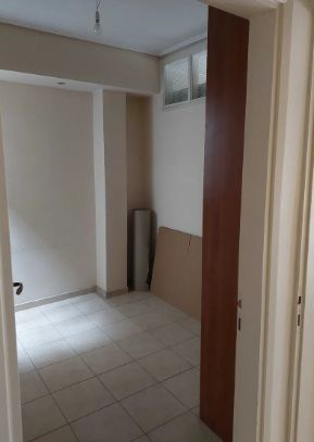 Photo 372117243