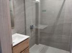 Photo 372142527
