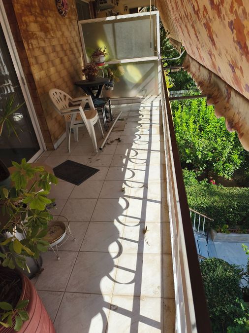 Photo 372210522