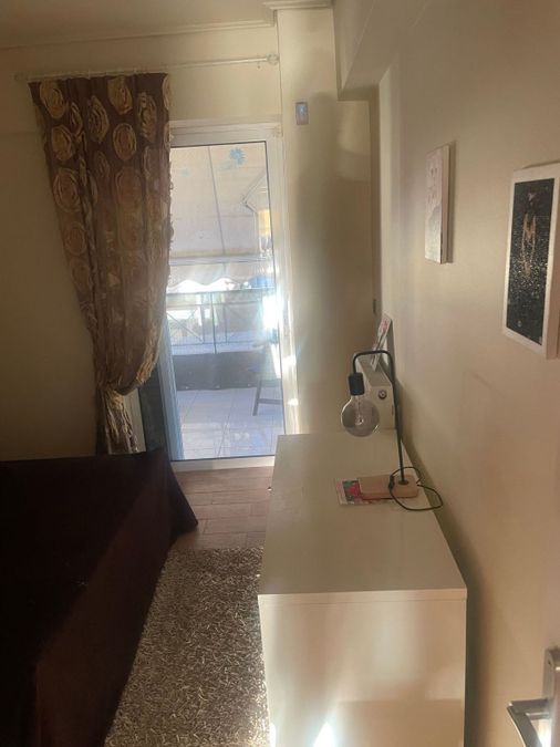 Photo 372260649