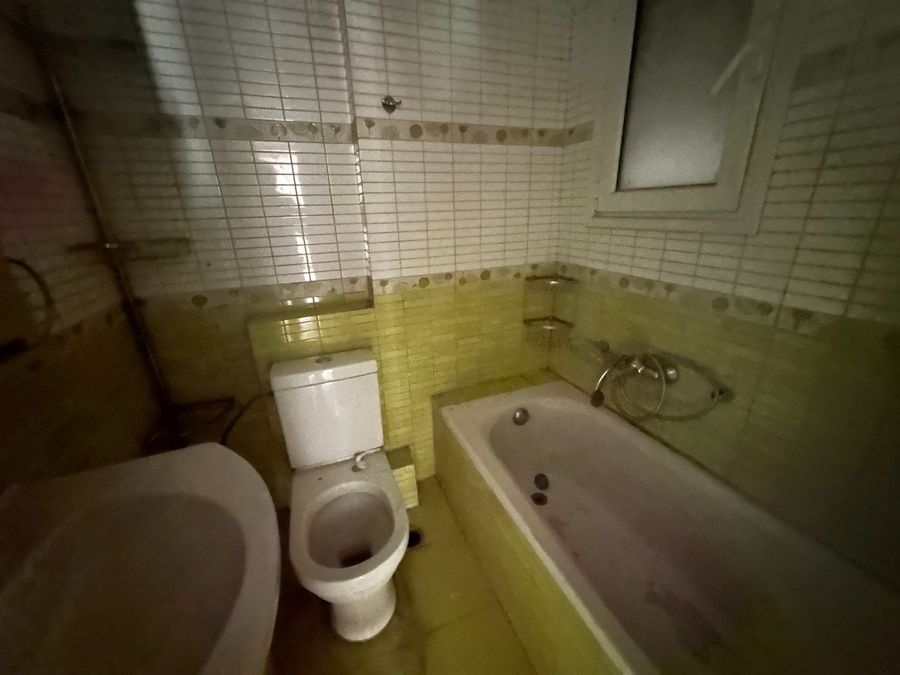 Photo 372308286