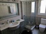 Photo 372535554