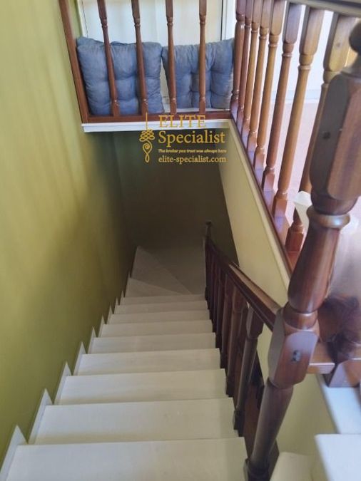 Photo 372569976