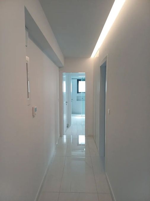 Photo 372672435