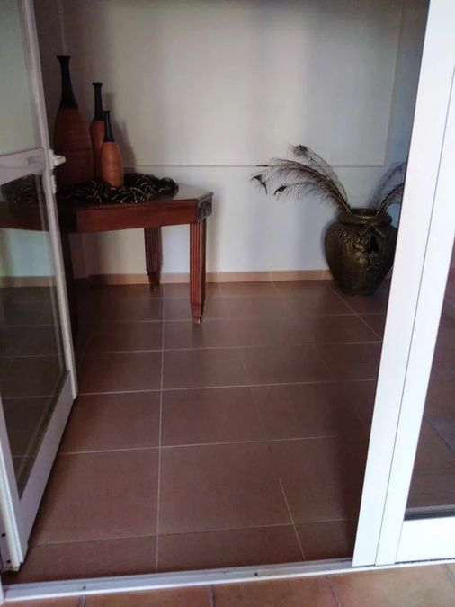 Photo 372678093