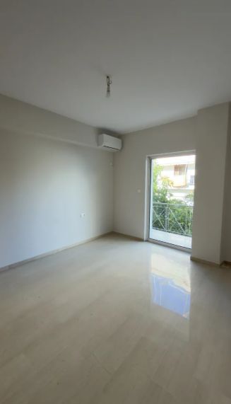 Photo 372708168