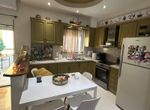 Photo 372720660