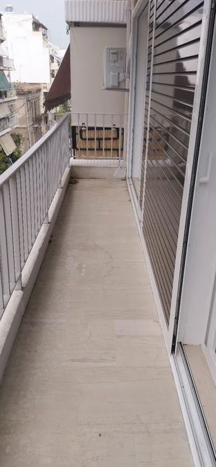 Photo 372733308