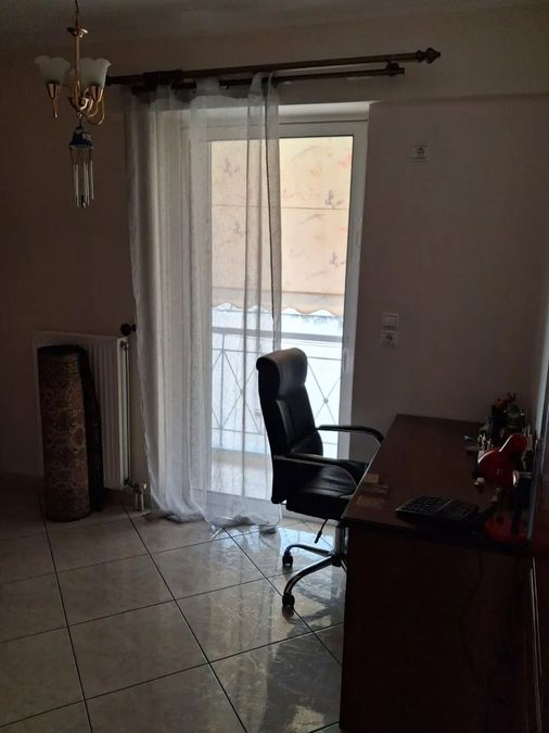 Photo 372733386